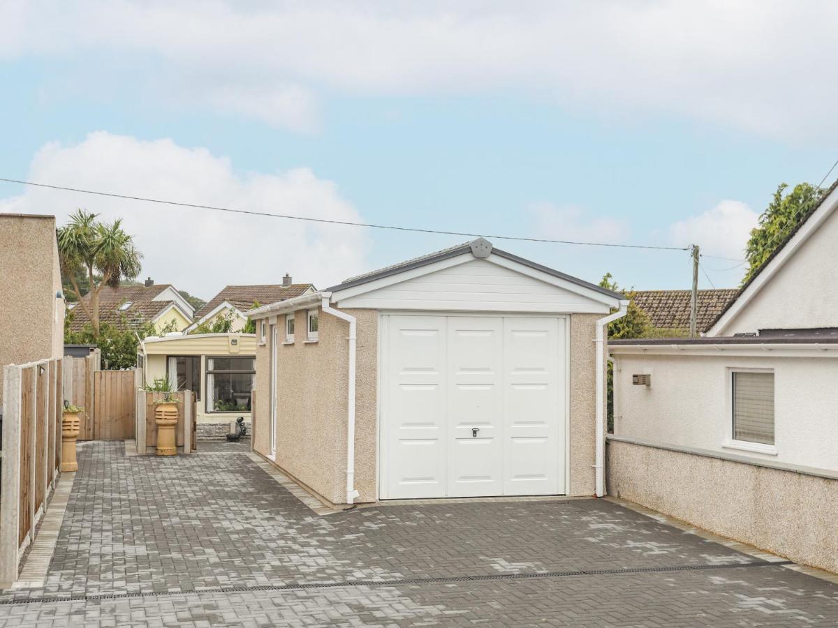 Rhiwlas Bach Benllech Exterior photo