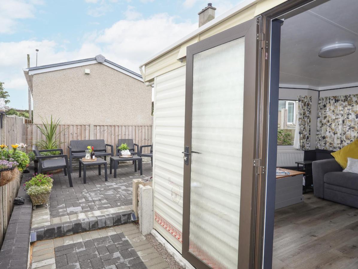 Rhiwlas Bach Benllech Exterior photo